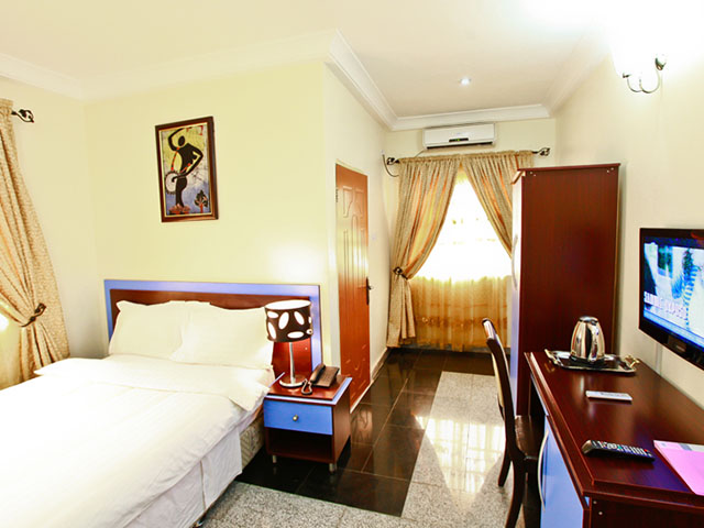 Nera Hotel